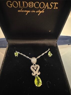 Gold coast Peridot Teardrop Pendant Necklace and Earring Set - Silver